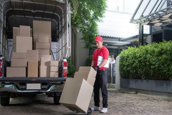 Unloading and Unpacking Services